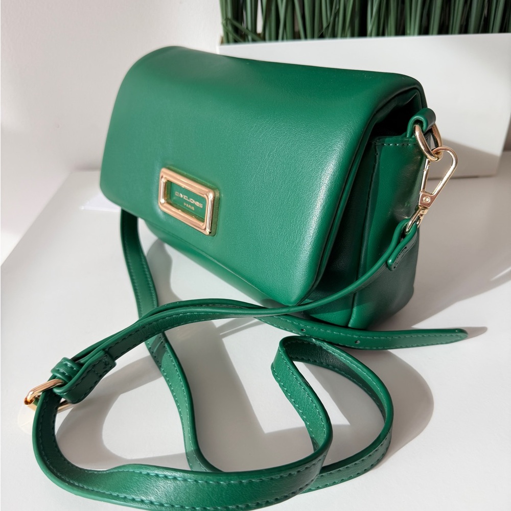 David Jones Green Leather Crossbody Bag Gold Hardware Adjustable Strap NEW - Picture 4 of 11